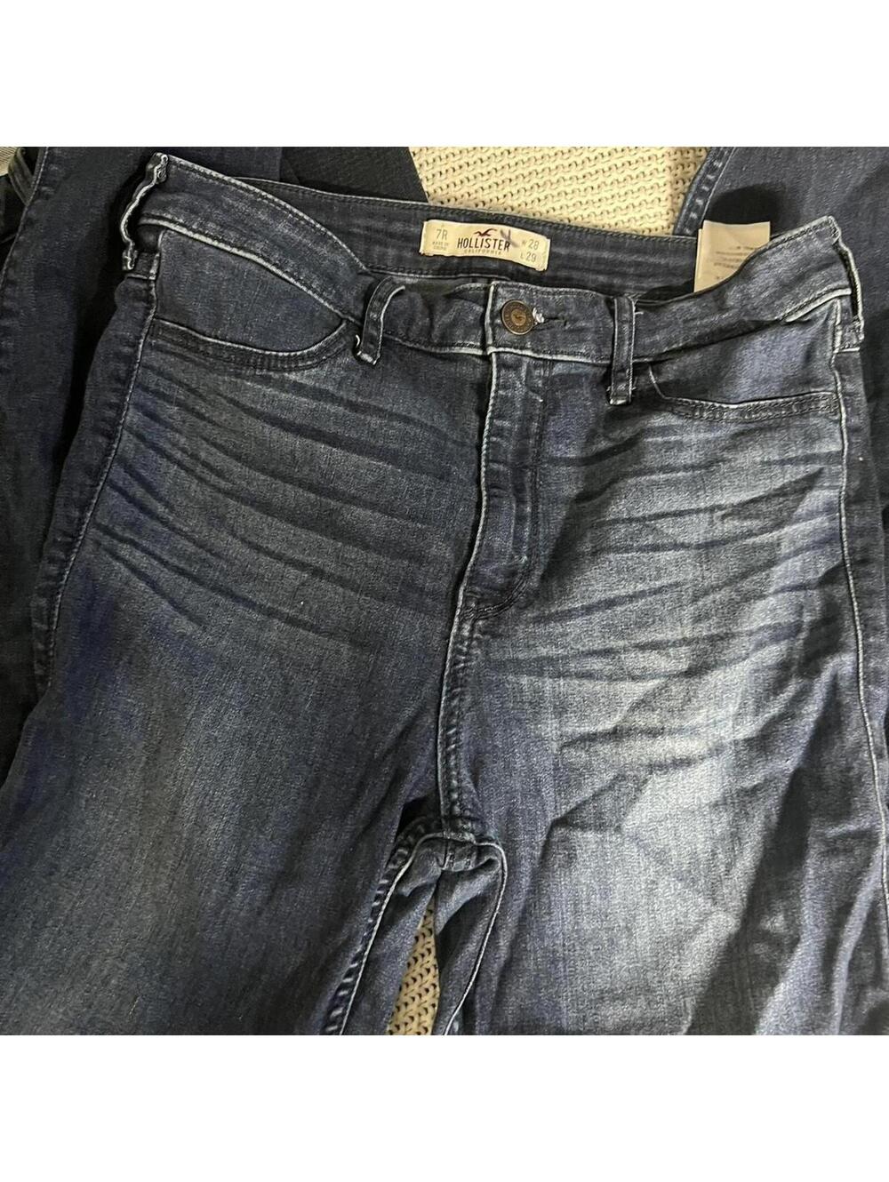 Jean Bundle - Picture 4 of 5
